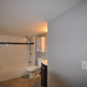 1037 Oxford Cottage