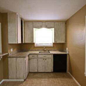 1119 Oxford Garage Apartment