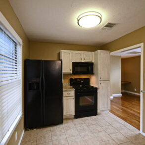 1119 Oxford Garage Apartment