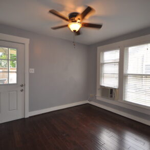 1037 Oxford Cottage