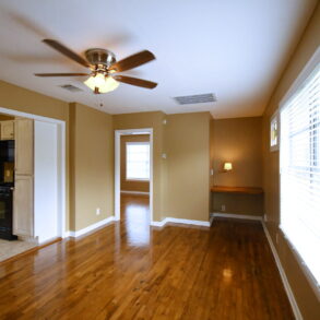 1119 Oxford Garage Apartment